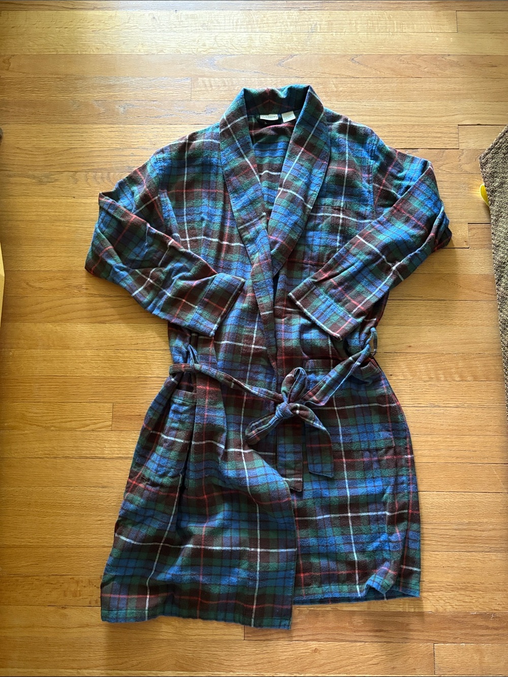 L.L. Bean soft flannel plaid robe